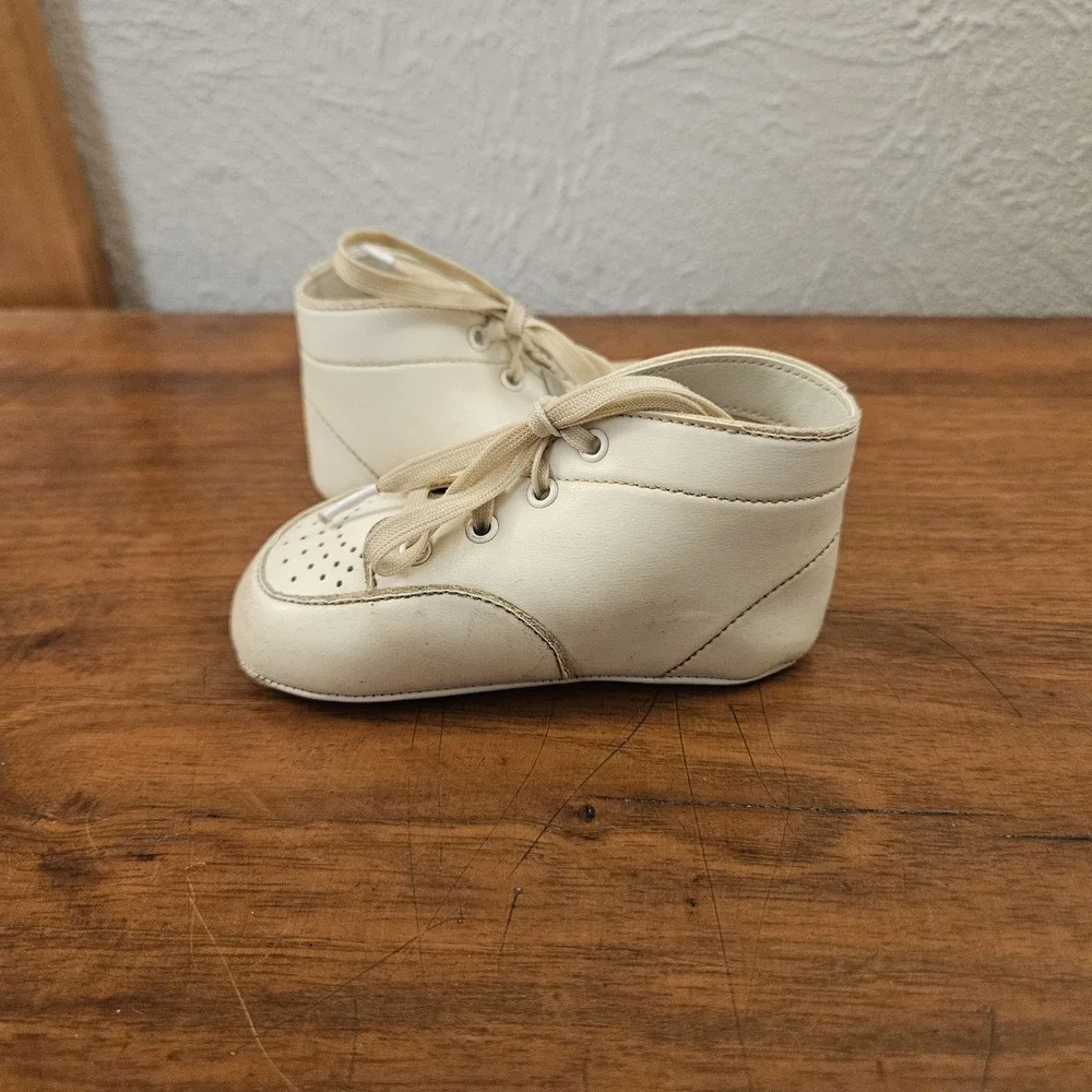 Vintage Wee Walker Baby Shoes With Original Box And Insert‎ White Size 3?